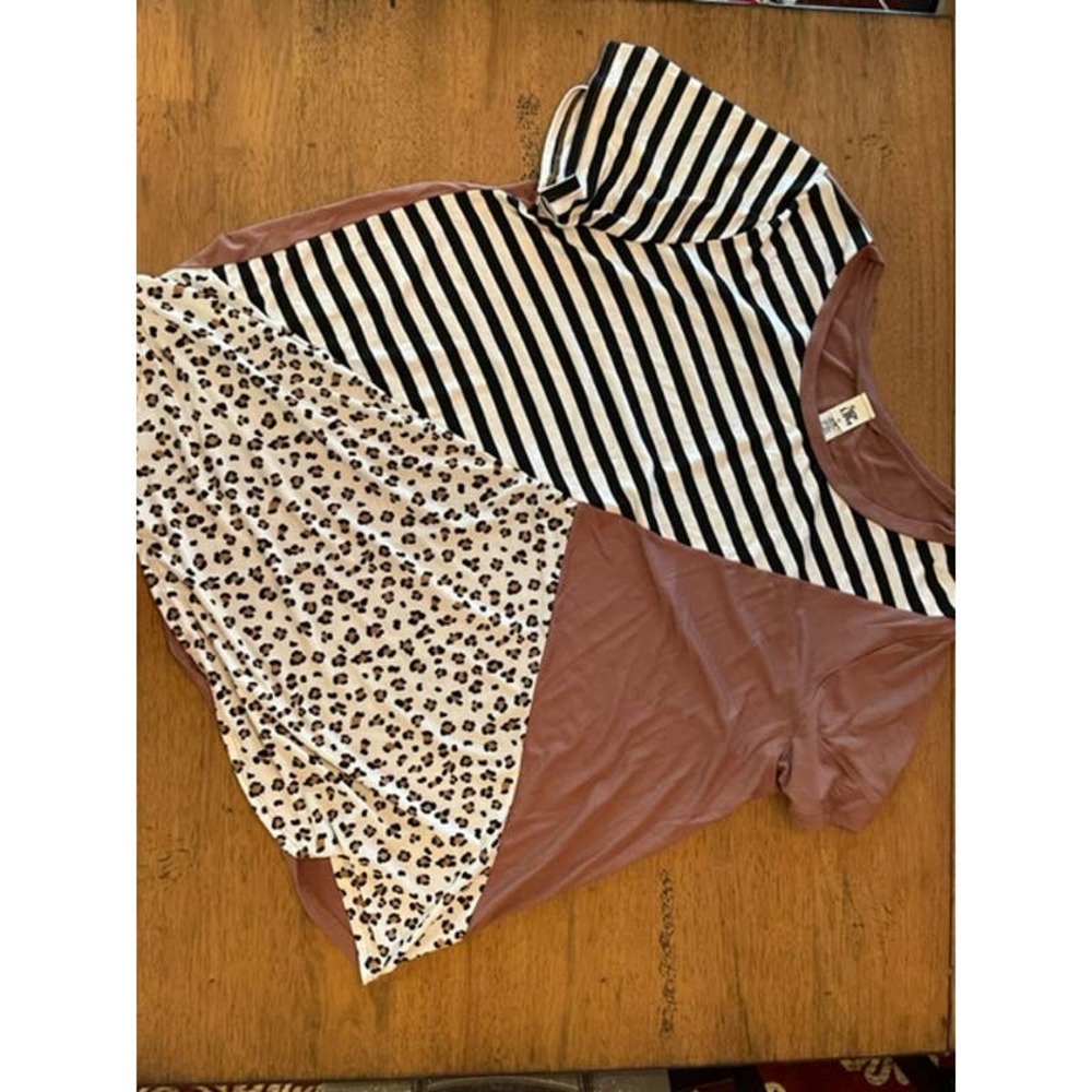 Sew in Love multi pattern light weight shirt 3X- NWOT